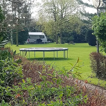 Op Mini-camping De Peelweide * Grashoek